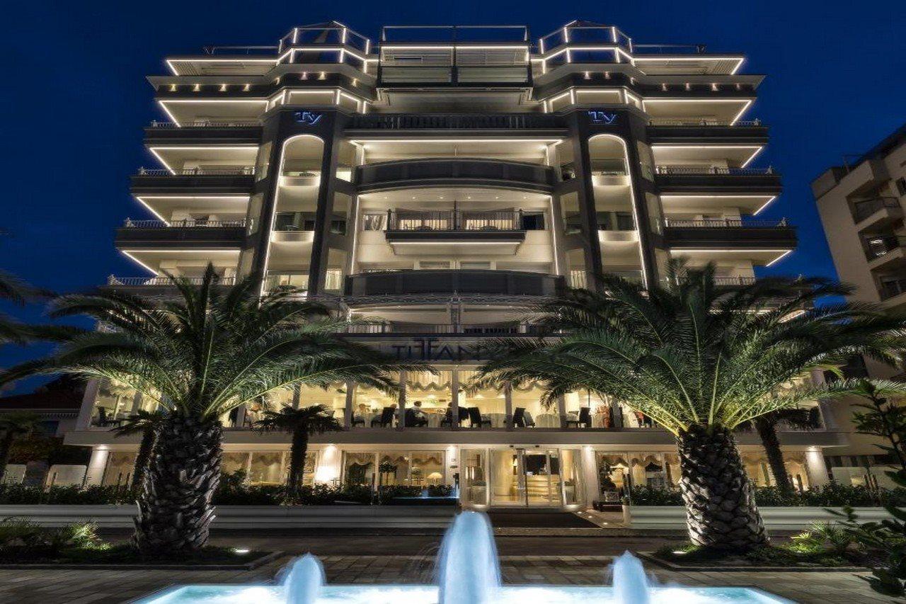 Hotel Tiffany'S Riccione Dış mekan fotoğraf