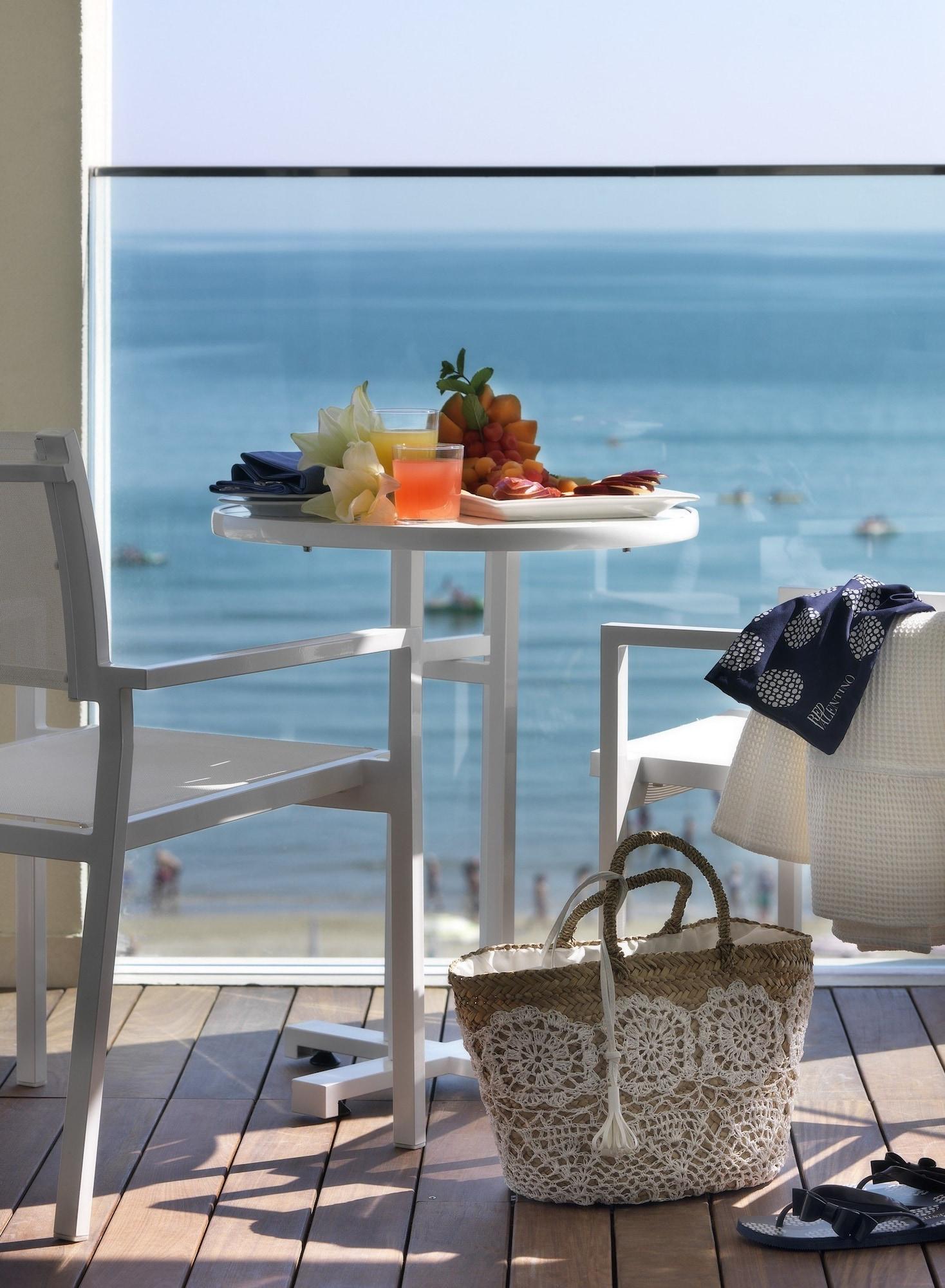 Hotel Tiffany'S Riccione Dış mekan fotoğraf