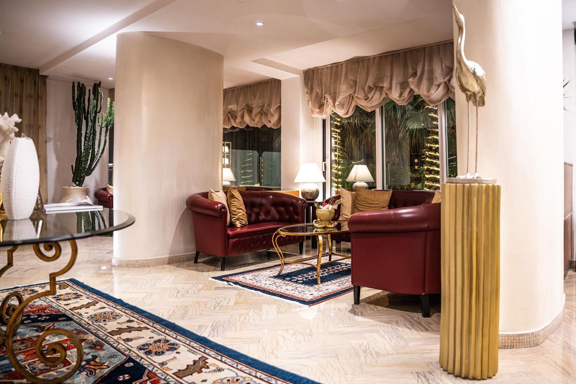 Hotel Tiffany'S Riccione Dış mekan fotoğraf