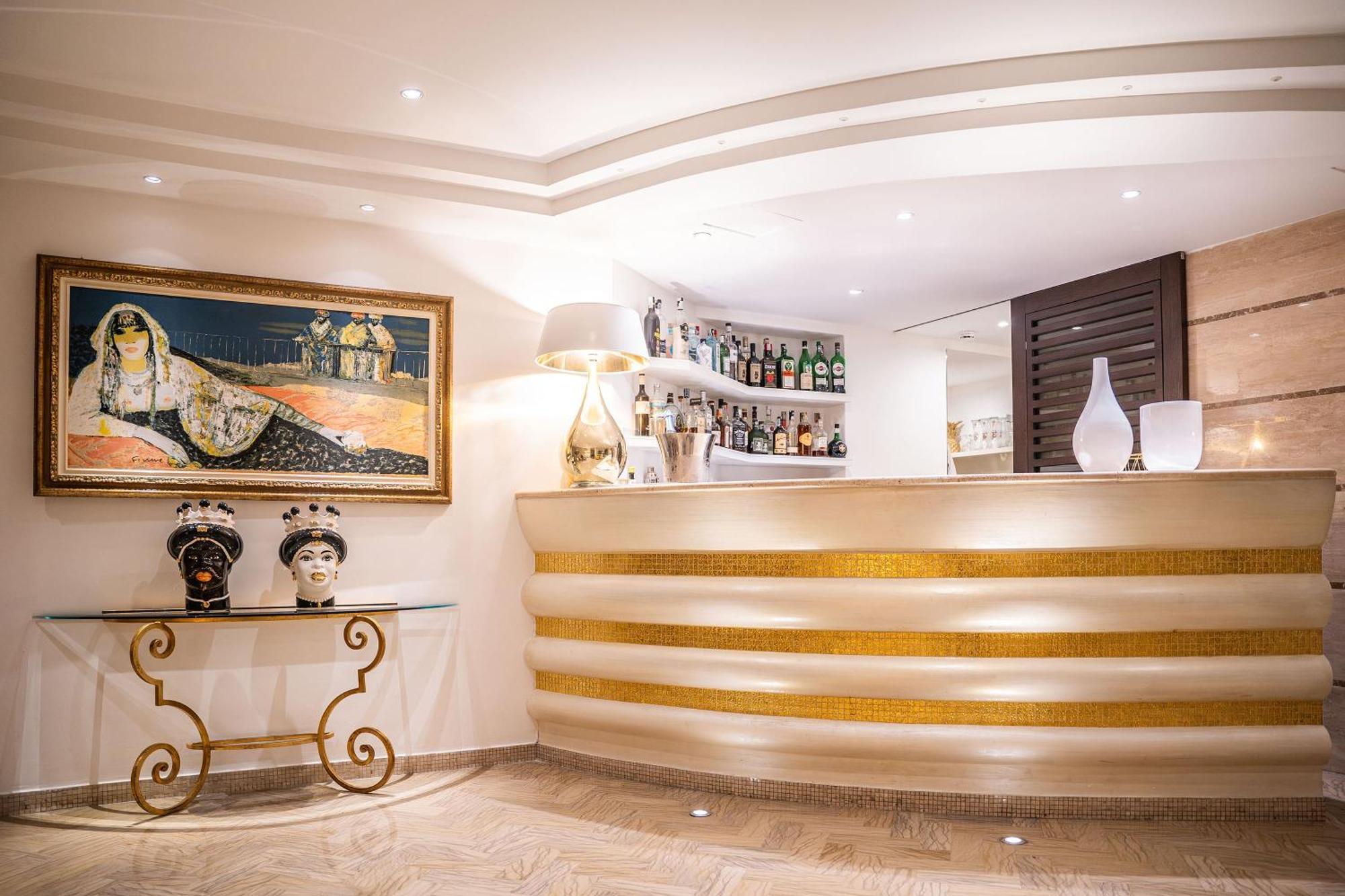 Hotel Tiffany'S Riccione Dış mekan fotoğraf