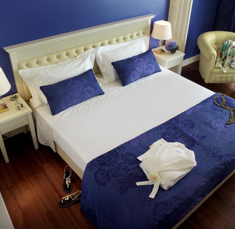 Hotel Tiffany'S Riccione Dış mekan fotoğraf
